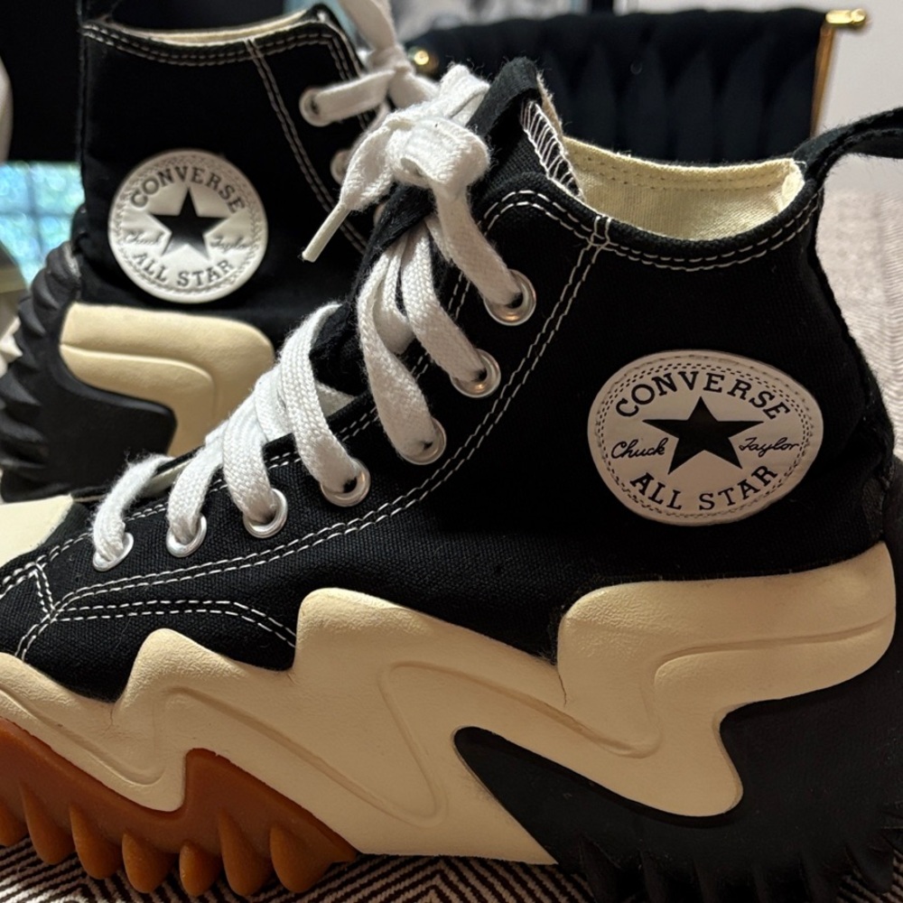 Converse Run Star Motion black and cream chunky